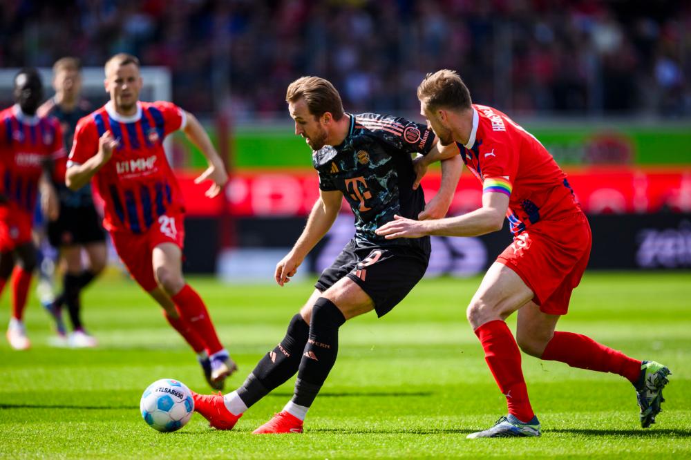 審視他在歷 審視他在歷